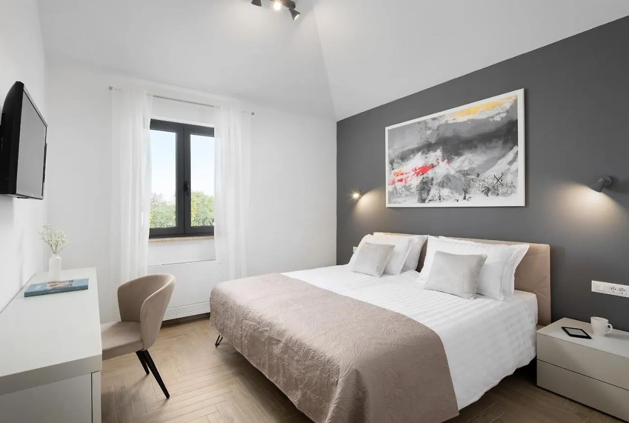 Villa Arman Vizinada 0*,